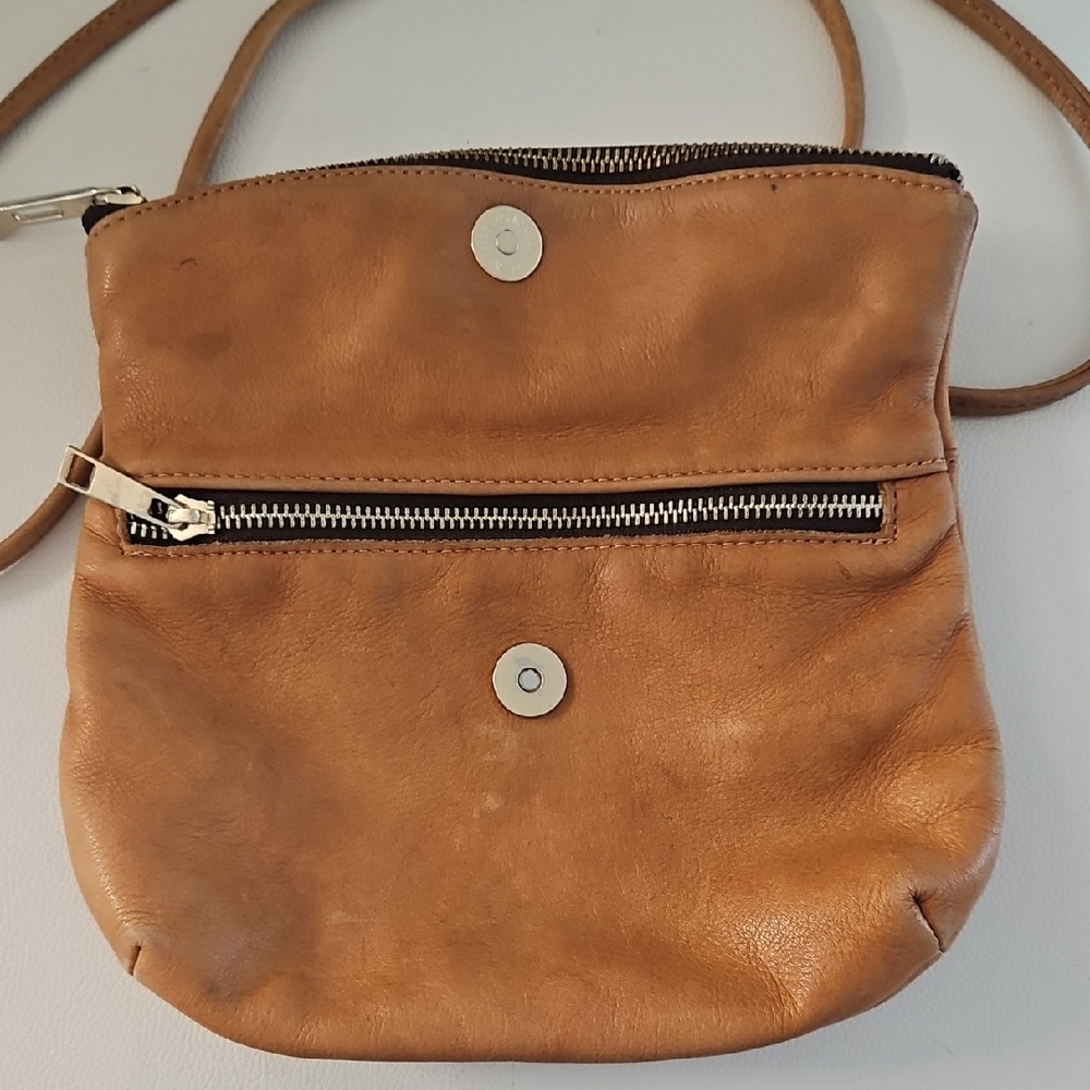 GG BOSS Genuine Tan Leather Crossbody Bag with Ring Detail - Picture 4 of 6